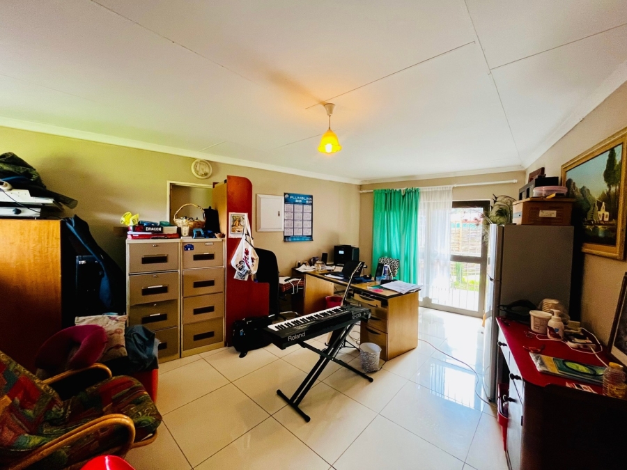 To Let 3 Bedroom Property for Rent in Bainsvlei Free State